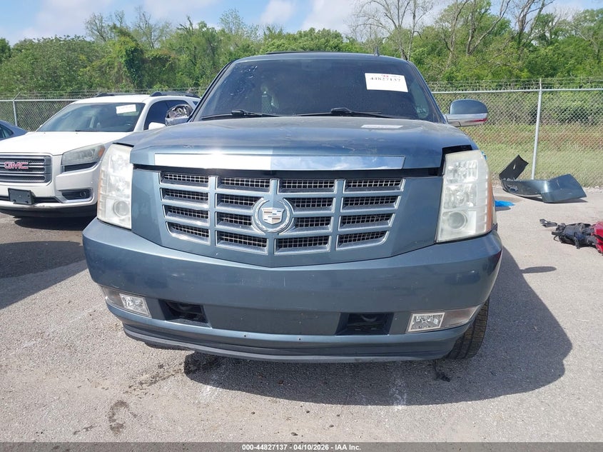 2008 Cadillac Escalade Standard VIN: 1GYFK63818R198209 Lot: 44827137