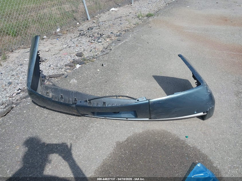 2008 Cadillac Escalade Standard VIN: 1GYFK63818R198209 Lot: 44827137