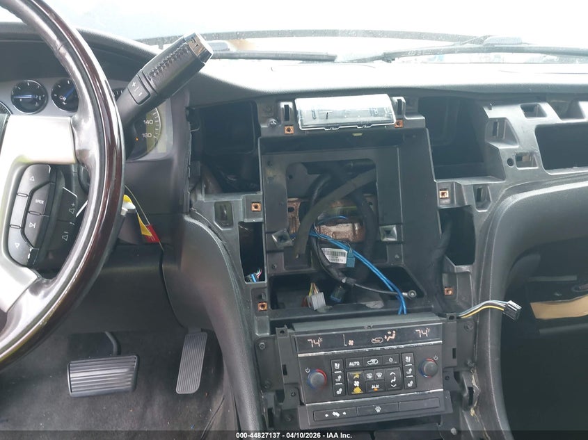 2008 Cadillac Escalade Standard VIN: 1GYFK63818R198209 Lot: 44827137