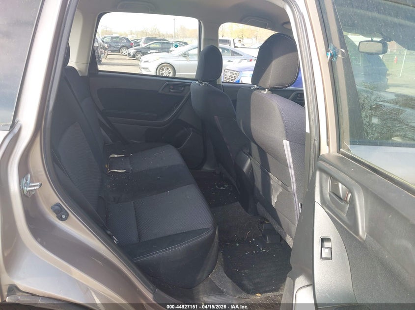 2014 Subaru Forester 2.5 2.5I beige Lot 111044827151 Vin JF2SJAAC6EH539706