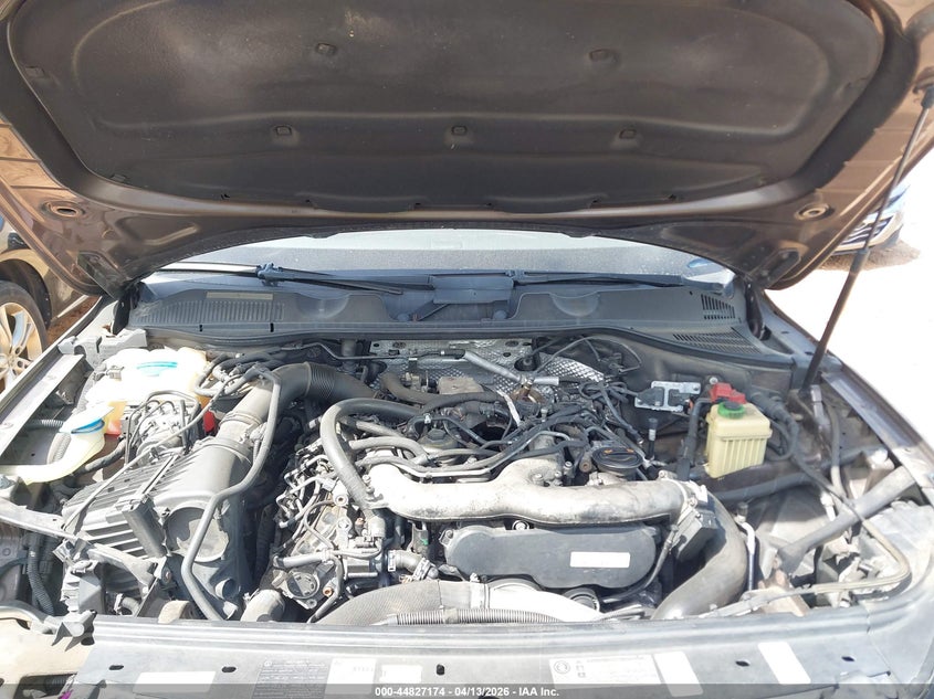 2011 Volkswagen Touareg Tdi Lux VIN: WVGFK9BP7BD005707 Lot: 44827174