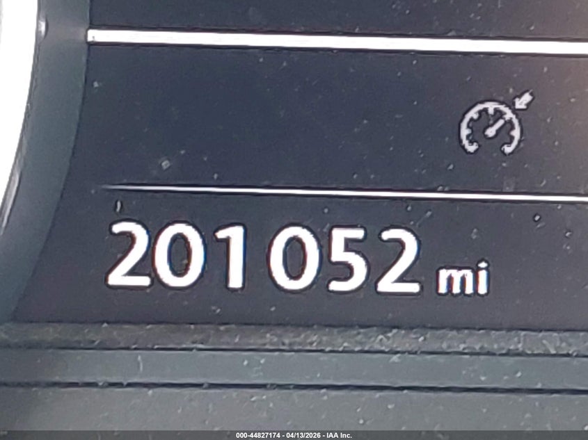 2011 Volkswagen Touareg Tdi Lux VIN: WVGFK9BP7BD005707 Lot: 44827174