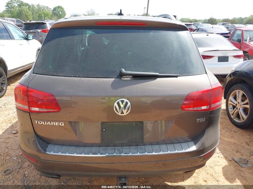 2011 Volkswagen Touareg Tdi Lux VIN: WVGFK9BP7BD005707 Lot: 44827174