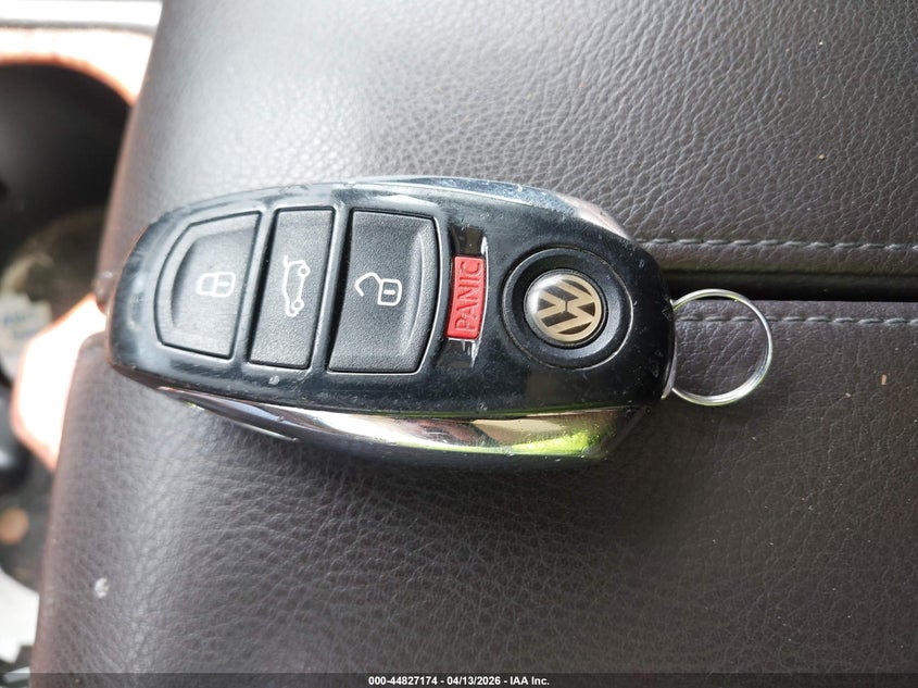 2011 Volkswagen Touareg Tdi Lux VIN: WVGFK9BP7BD005707 Lot: 44827174