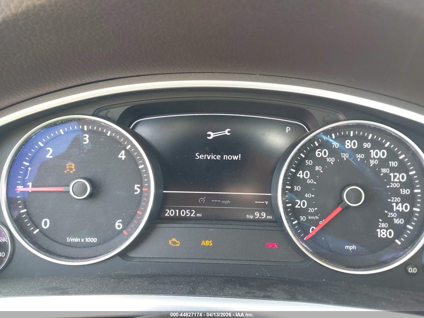 2011 Volkswagen Touareg Tdi Lux VIN: WVGFK9BP7BD005707 Lot: 44827174