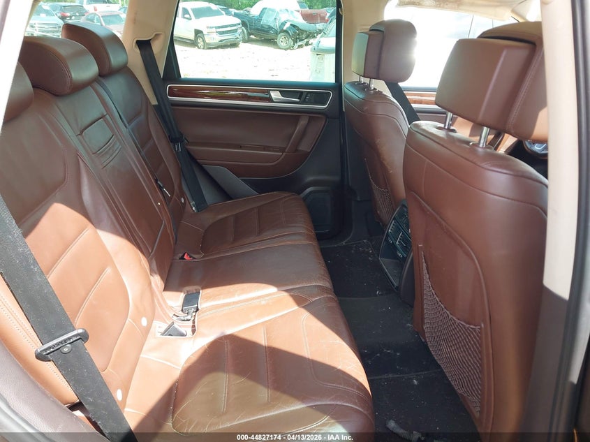 2011 Volkswagen Touareg Tdi Lux VIN: WVGFK9BP7BD005707 Lot: 44827174