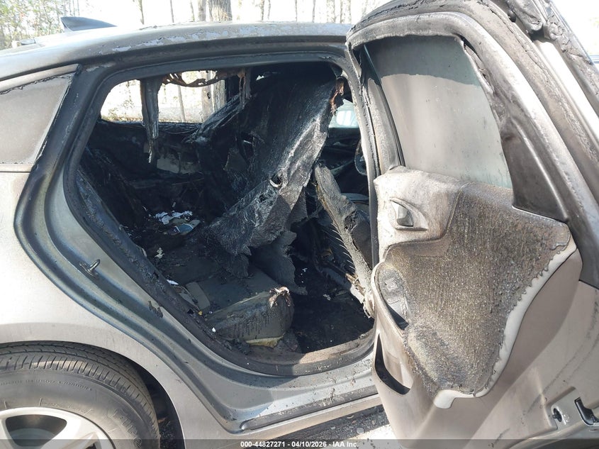 2023 CHEVROLET MALIBU auction photo 8