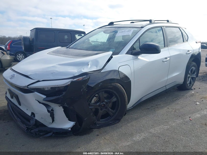 Vin: jtmaaaaa5sa068676, lot: 45324601, toyota bz4x xle 20252