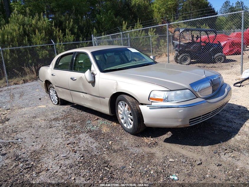 2007 LINCOLN TOWN CAR SIGNATURE