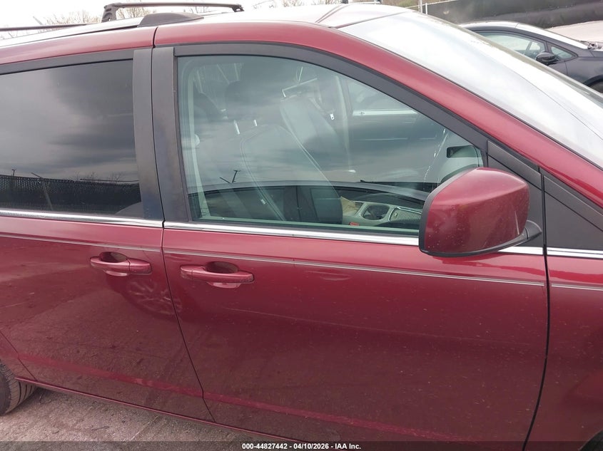 2018 Dodge Caravan 3.6 Grand Sxt red Lot 111044827442 Vin 2C4RDGCG3JR207244