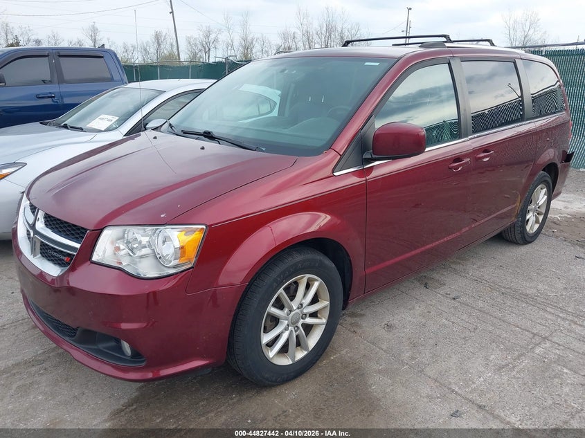 2C4RDGCG3JR207244 2018 Dodge Caravan 3.6 Grand Sxt red
