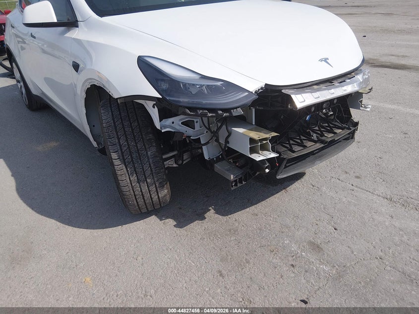 2023 Tesla Model y Awd Long Range Dual Motor All-Wheel Drive white Lot 111044827456 Vin 7SAYGDEE4PF803600