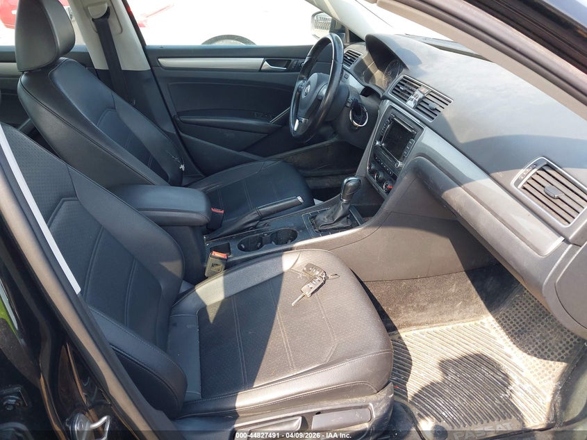 2015 Volkswagen Passat 1.8T Limited Edition