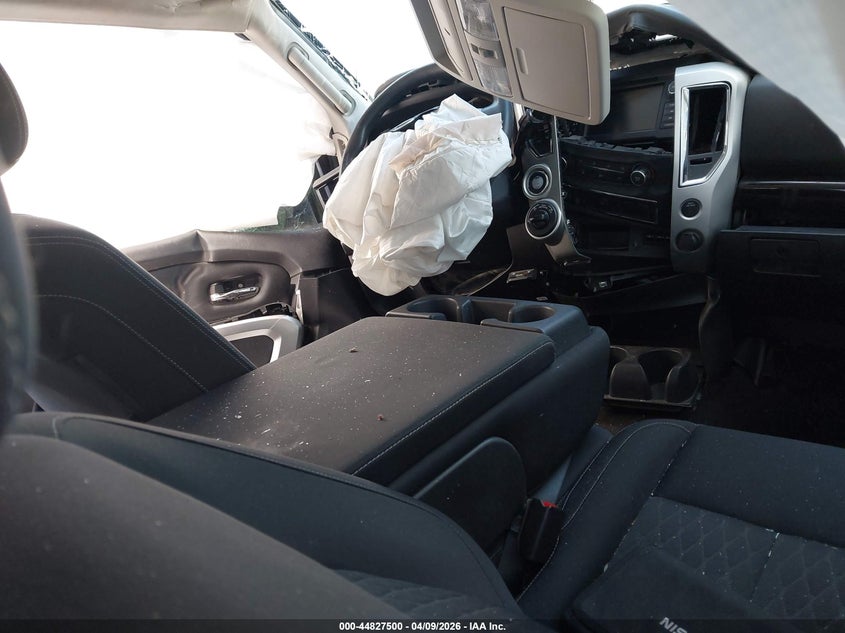 2019 Nissan Titan Sv