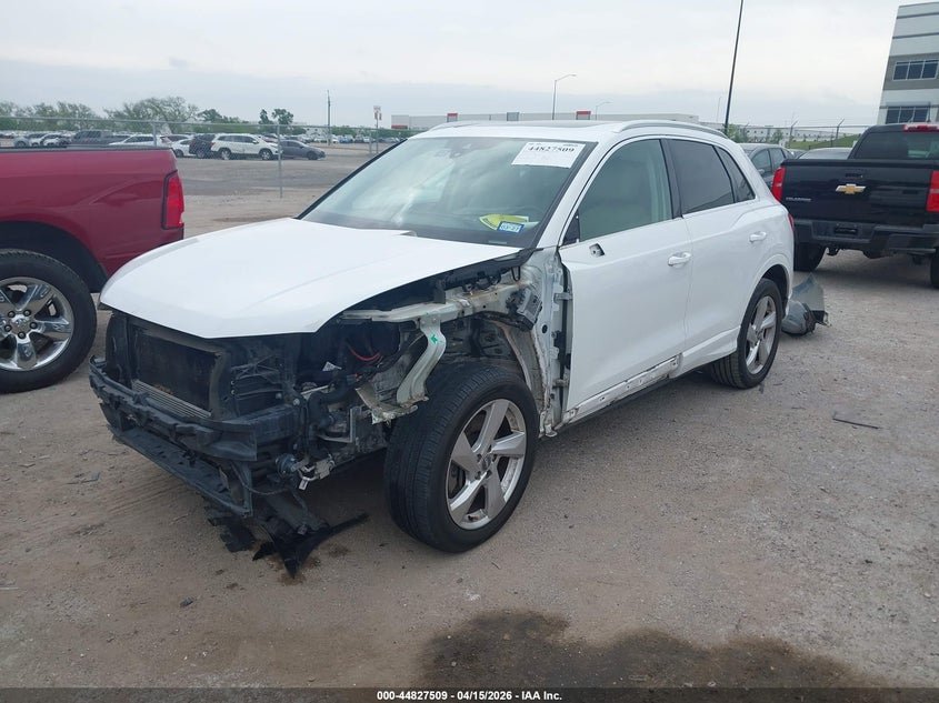 2020 Audi Q3 2.0 Premium 45 Tfsi Quattro Tiptronic white Lot 111044827509 Vin WA1AECF34L1106467