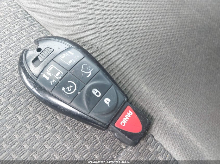 2012 Volkswagen Routan S VIN: 2C4RVAAG8CR276348 Lot: 44827587