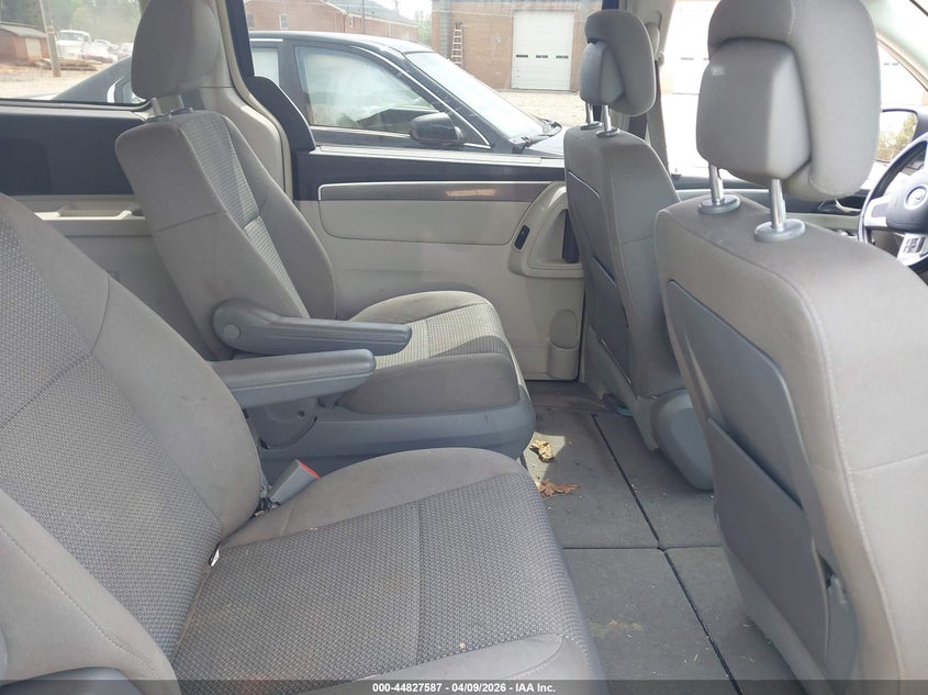 2012 Volkswagen Routan S VIN: 2C4RVAAG8CR276348 Lot: 44827587