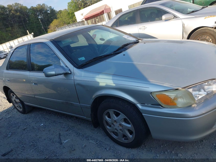 2000 Toyota Camry Le VIN: JT2BG22K0Y0393534 Lot: 44827689