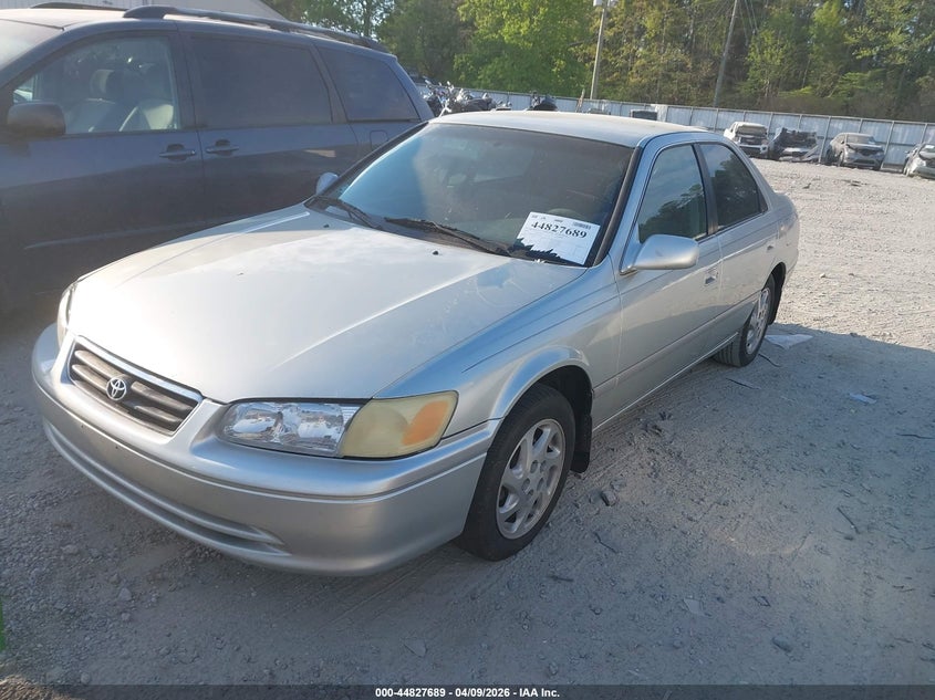 2000 Toyota Camry Le VIN: JT2BG22K0Y0393534 Lot: 44827689