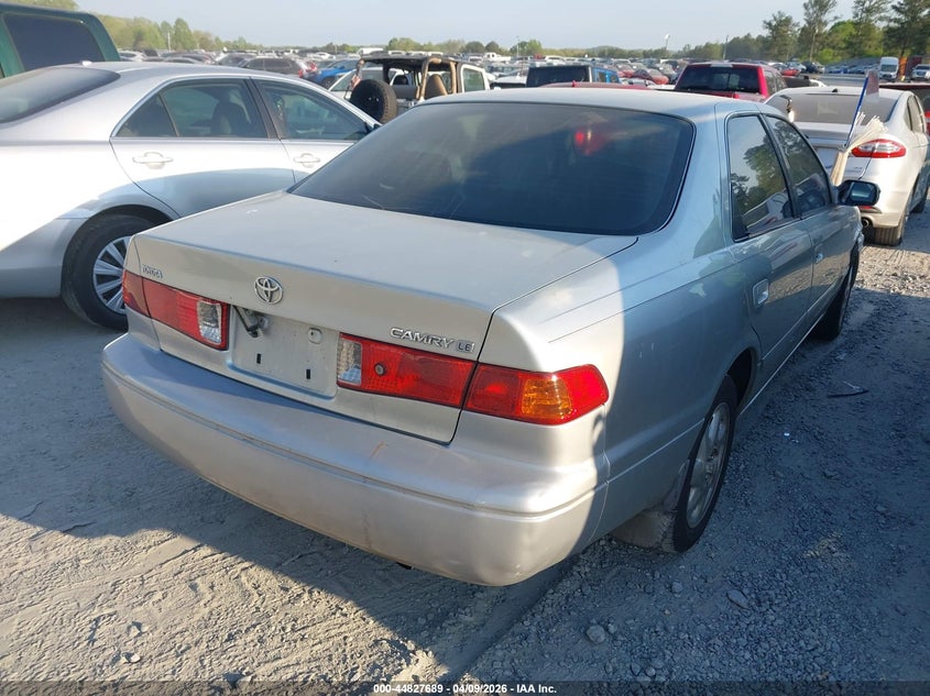 2000 Toyota Camry Le VIN: JT2BG22K0Y0393534 Lot: 44827689