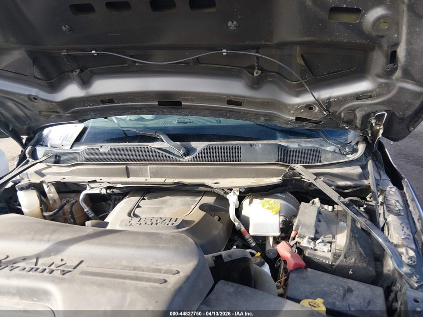 2022 Ram 3500 Tradesman 4X4 8' Box VIN: 3C63R3GJ0NG219215 Lot: 44827750