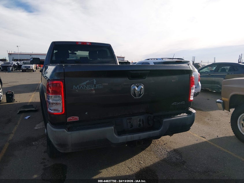 2022 Ram 3500 Tradesman 4X4 8' Box VIN: 3C63R3GJ0NG219215 Lot: 44827750