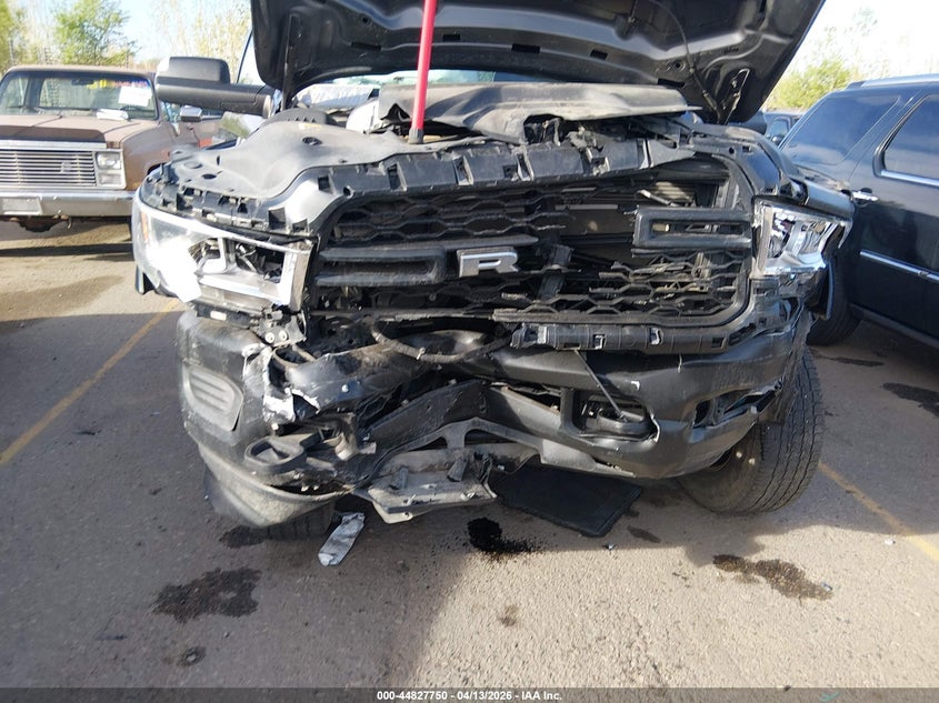 2022 Ram 3500 Tradesman 4X4 8' Box VIN: 3C63R3GJ0NG219215 Lot: 44827750