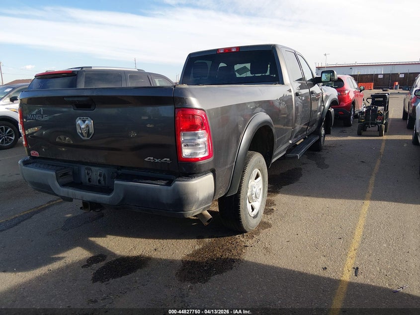 2022 Ram 3500 Tradesman 4X4 8' Box VIN: 3C63R3GJ0NG219215 Lot: 44827750