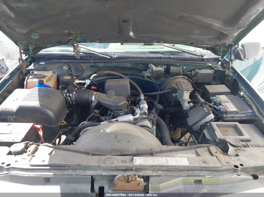 1996 Chevrolet Suburban C1500 VIN: 3GNEC16R6TG169844 Lot: 44827964