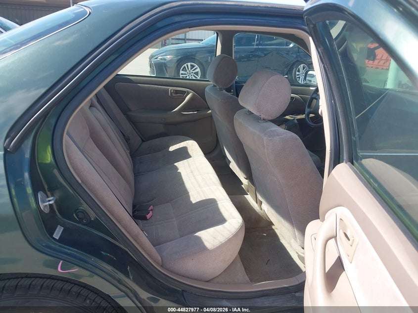 1999 Toyota Camry Le VIN: 4T1BG22K4XU520893 Lot: 44827977