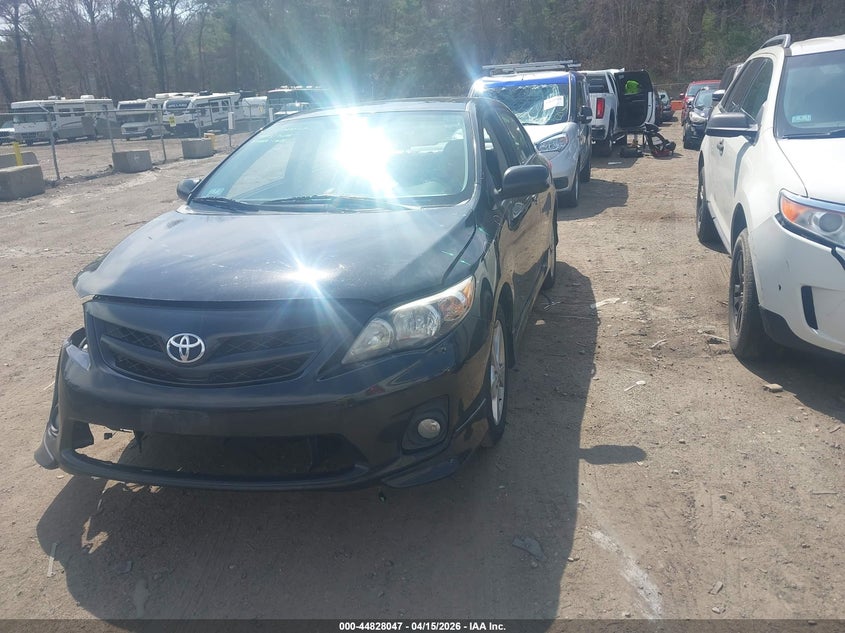 2011 TOYOTA COROLLA auction photo 2