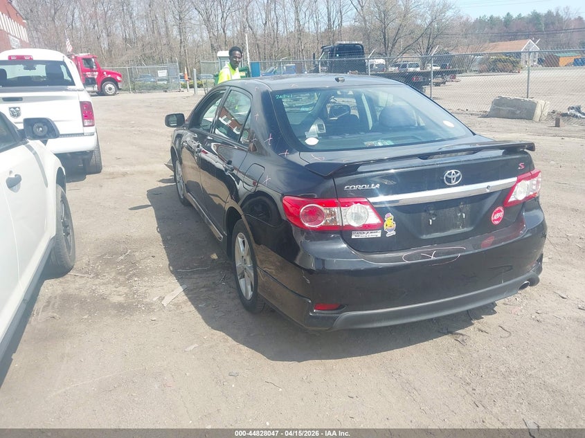 2011 TOYOTA COROLLA auction photo 3