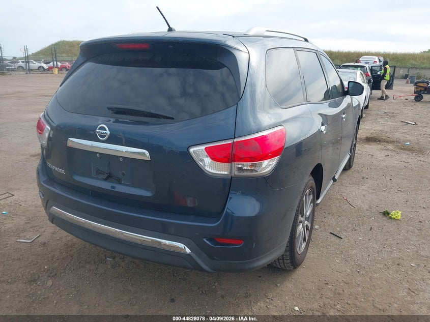 2015 Nissan Pathfinder S
