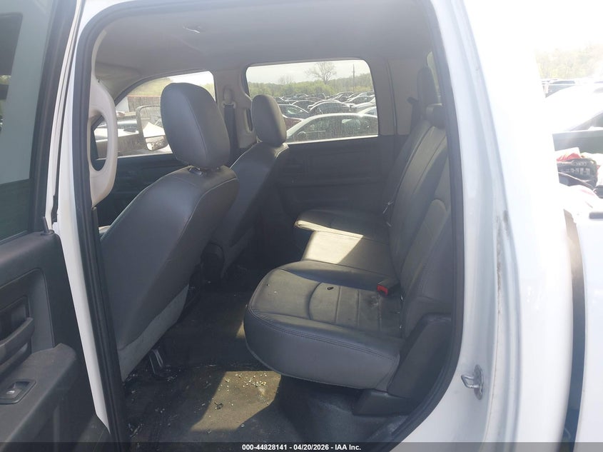 2015 Ram 3500 Ram Chassis Tradesman/Slt/Laramie white Lot 111044828141 Vin 3C7WRSCL5FG642853
