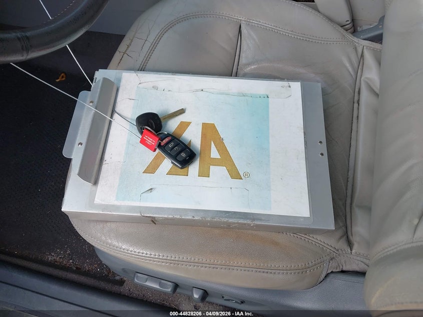 2011 Hyundai Azera Gls VIN: KMHFC4DD3BA540084 Lot: 44828206