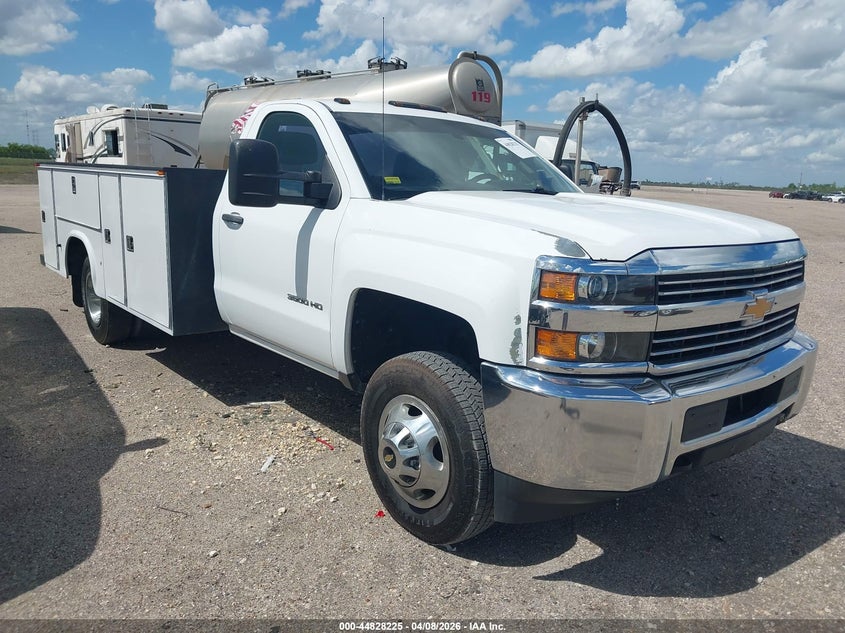 2015 Chevrolet Silverado 3500Hd Chassis Wt