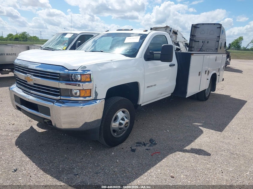 2015 Chevrolet Silverado 3500Hd Chassis Wt