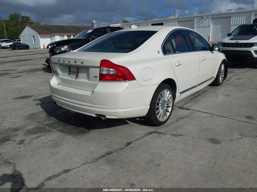 2010 Volvo S80 3.2