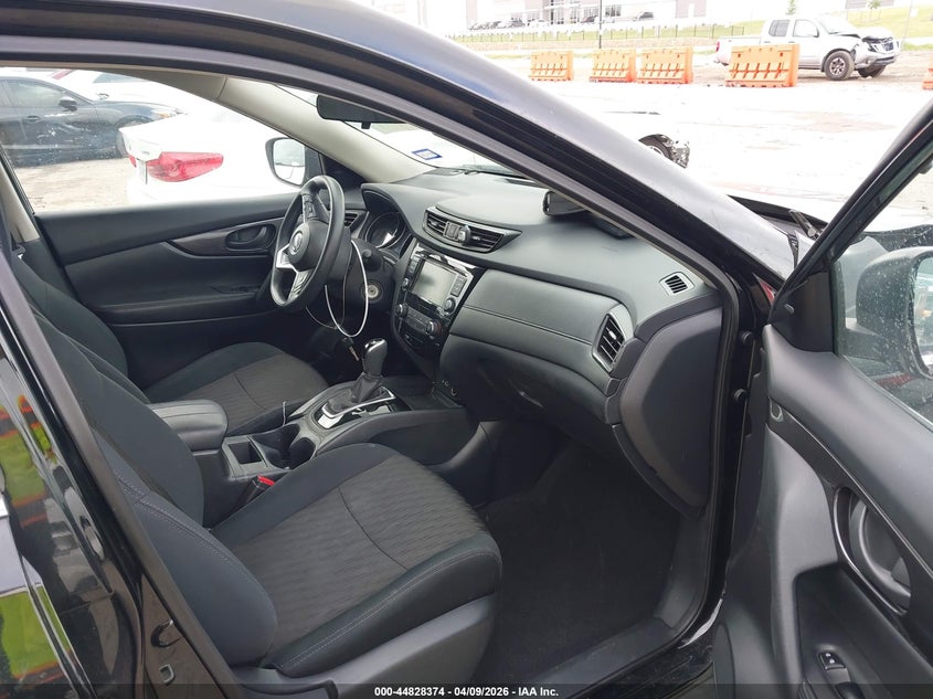 2019 Nissan Rogue S
