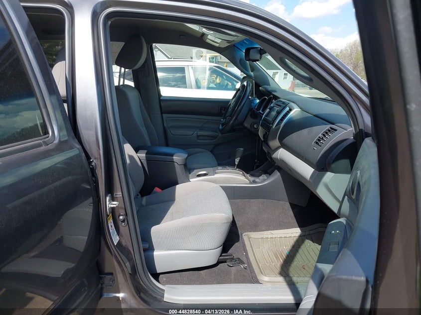 2013 Toyota Tacoma Base V6