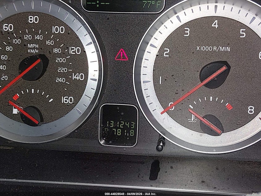 2011 Volvo C70 T5 VIN: YV1672MC9BJ115645 Lot: 44828548