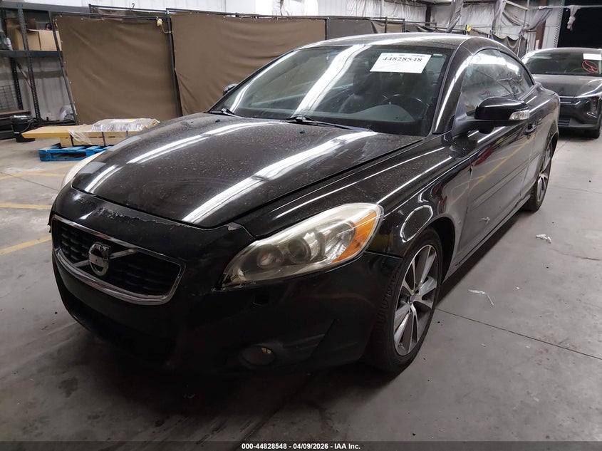 2011 Volvo C70 T5