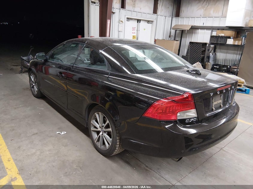 2011 Volvo C70 T5