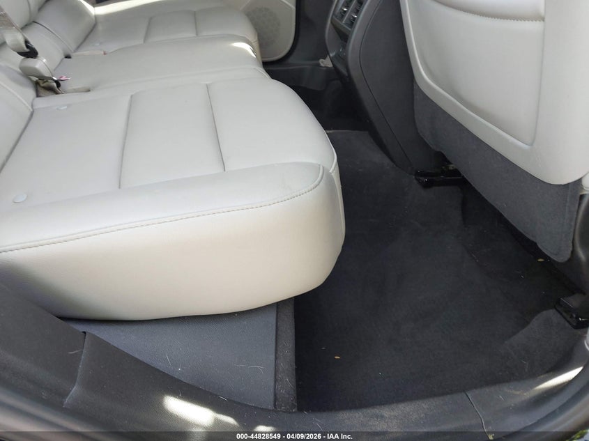 2023 Cadillac Xt4 Fwd Luxury VIN: 1GYAZAR44PF148305 Lot: 44828549