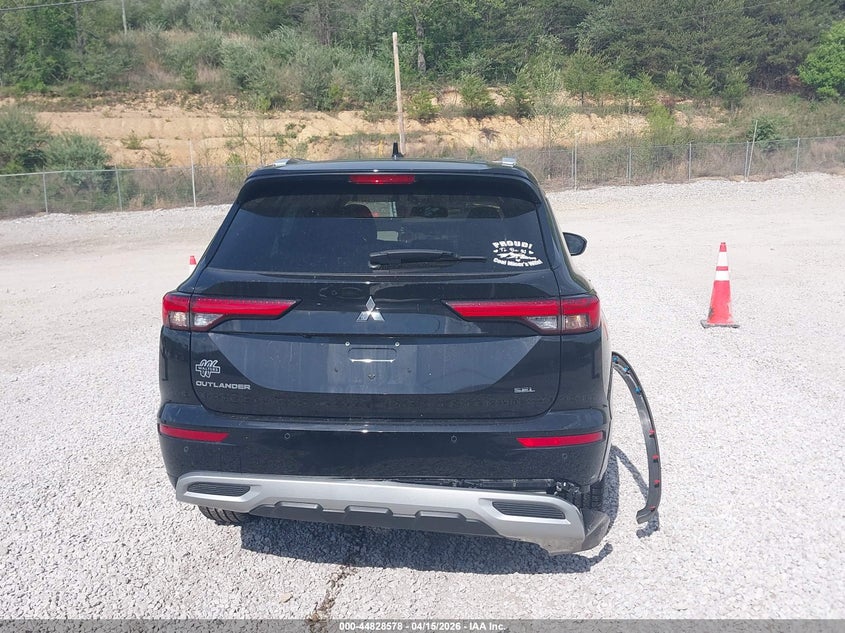 2022 Mitsubishi Outlander Sel 2.5 S-Awc/Sel Launch Edition S-Awc/Sel Special Edition S-Awc VIN: JA4J4VA89NZ087632 Lot: 44828578