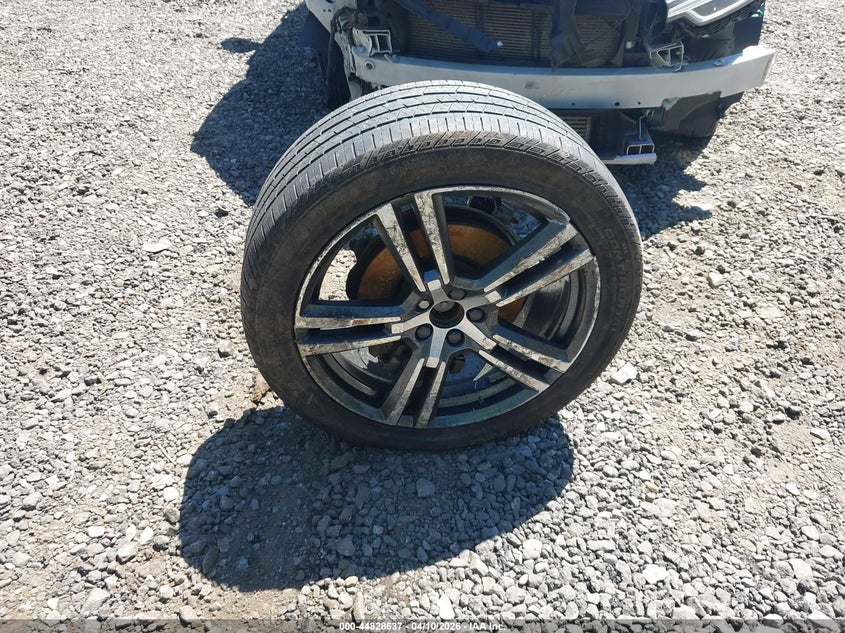 2018 Volvo Xc60 T5 Momentum VIN: YV4102RK4J1057976 Lot: 44828637