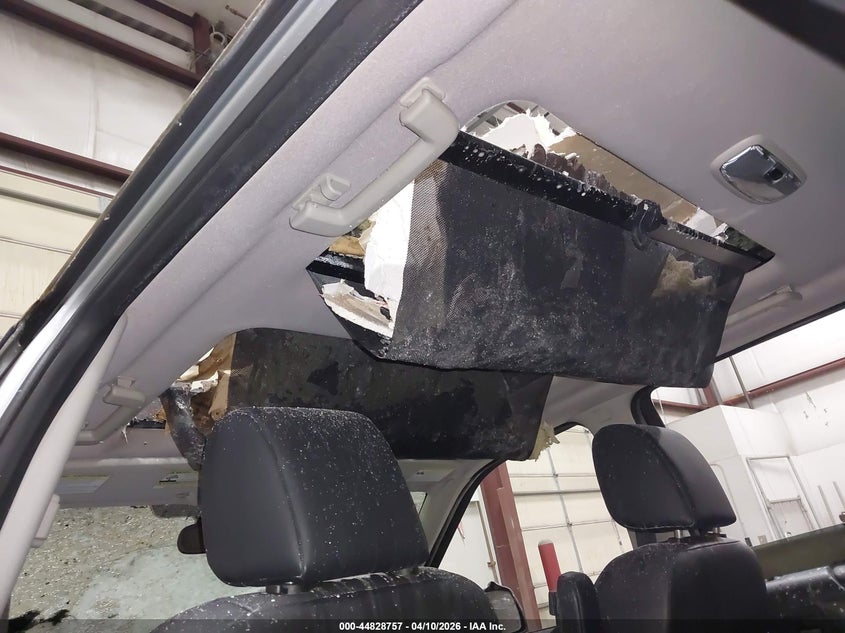 2008 Land Rover Lr2 Se VIN: SALFS24N98H042890 Lot: 44828757