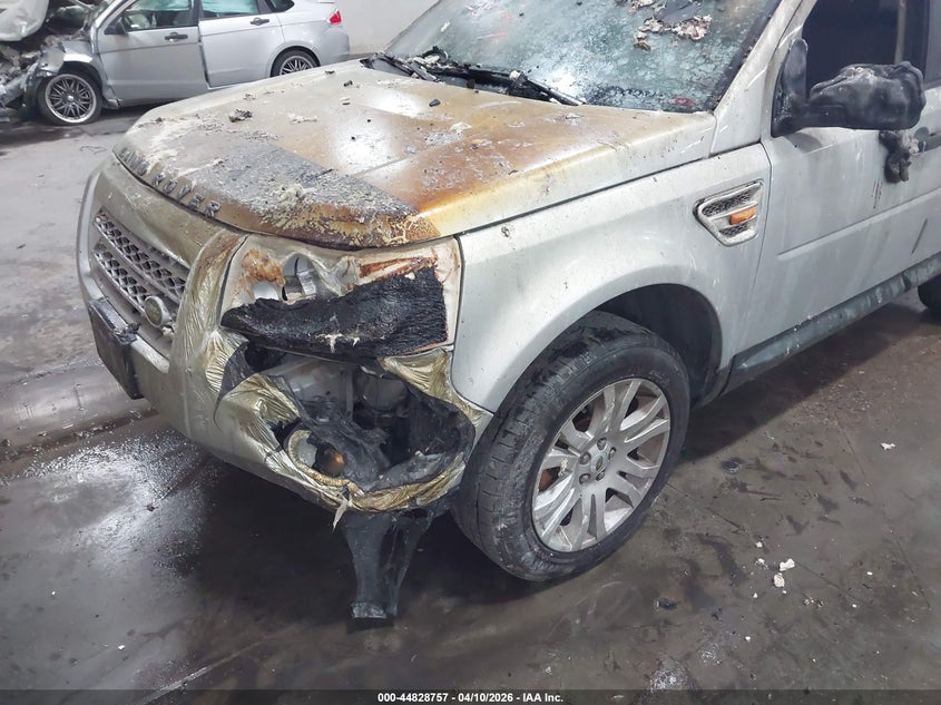 2008 Land Rover Lr2 Se VIN: SALFS24N98H042890 Lot: 44828757