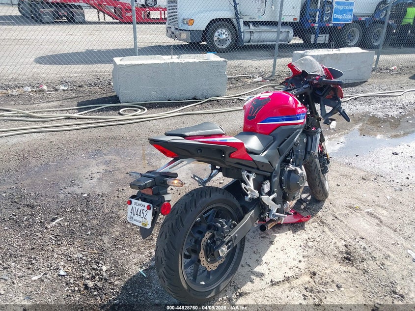 2025 HONDA CBR500 auction photo 4