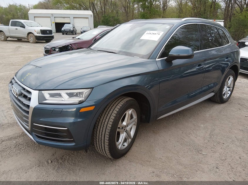 Vin: wa1bnafy6j2076402, lot: 45326177, audi q5 2.0t premium/2.0t tech premium 20182